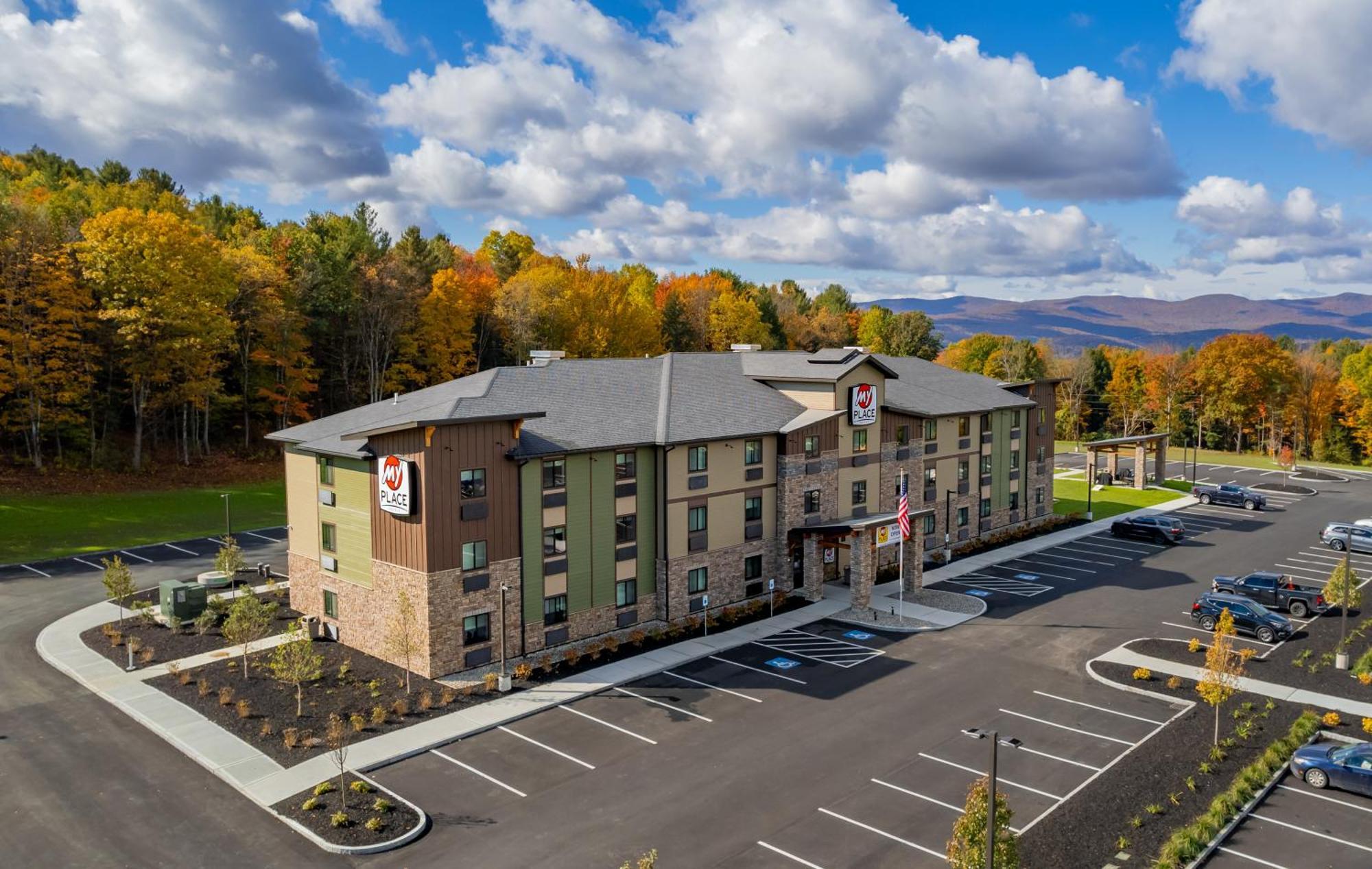 My Place Hotel-Randolph, Vt Ngoại thất bức ảnh